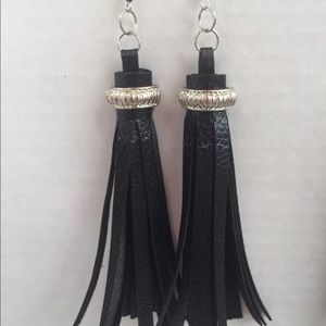 Faux leather black earrings